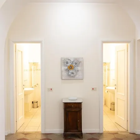 Principe Amedeo By In Apartment