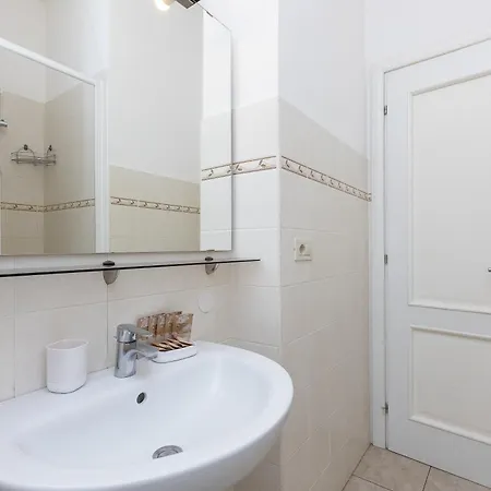 Principe Amedeo By In Appartement *